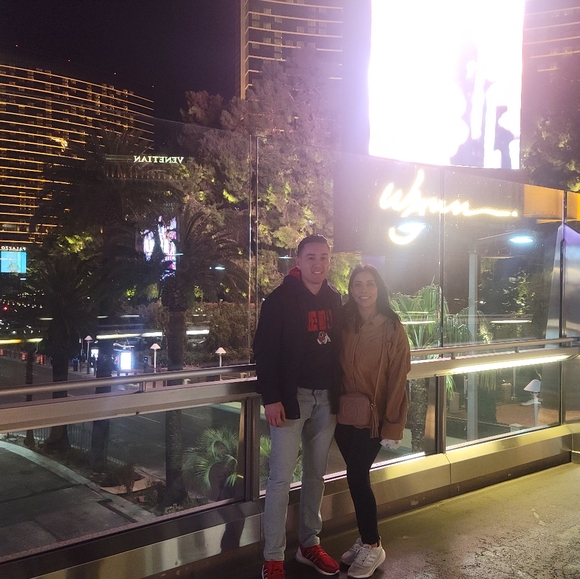 Meet your Posher Lara - Picture 2 of 7